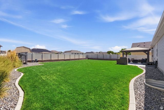 1197 E RAVEN WAY, Eagle Mountain, UT 84005