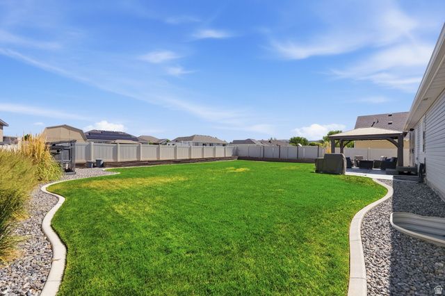 1197 E RAVEN WAY, Eagle Mountain, UT 84005