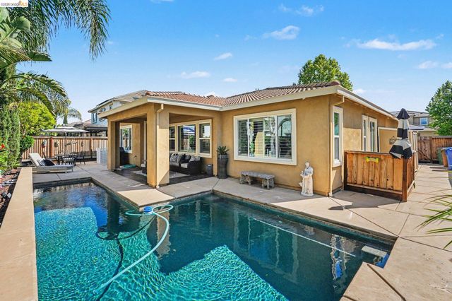 1405 Ridgefield Ct, Brentwood, CA 94513