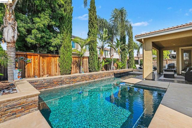 1405 Ridgefield Ct, Brentwood, CA 94513