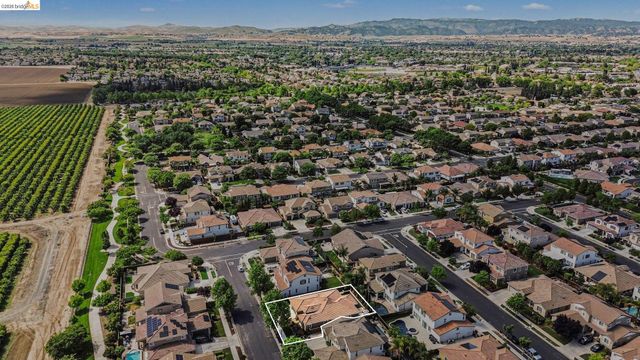 1405 Ridgefield Ct, Brentwood, CA 94513