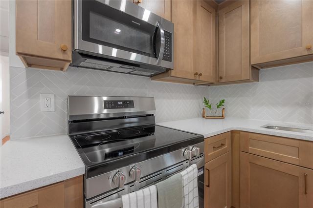 5333 53RD STREET N, St Petersburg, FL 33709
