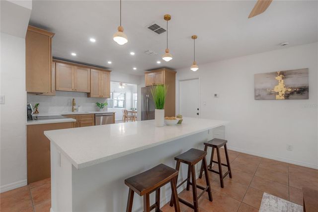 5333 53RD STREET N, St Petersburg, FL 33709