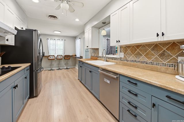 429 DRIFTWIND DR, Windcrest, TX 78239