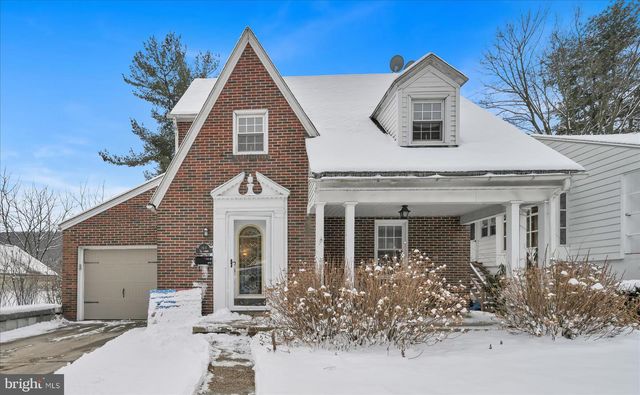 1611 ELK AVE, Pottsville, PA 17901