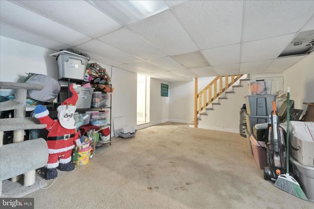 1611 ELK AVE, Pottsville, PA 17901