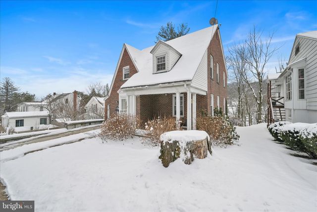 1611 ELK AVE, Pottsville, PA 17901