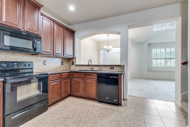 3000 Peyton Brook Drive, Fort Worth, TX 76137