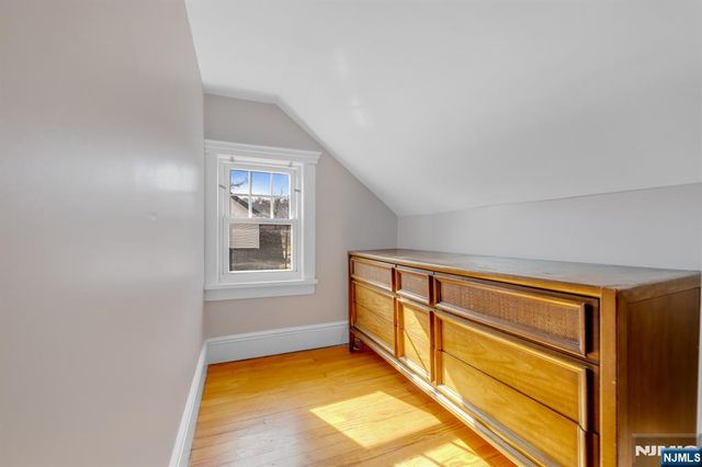 95 McKinley Avenue, Hawthorne, NJ 07506