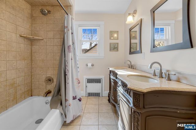 95 McKinley Avenue, Hawthorne, NJ 07506