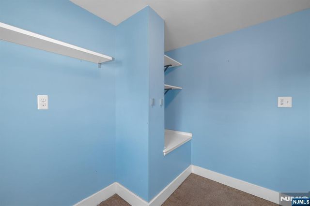 95 McKinley Avenue, Hawthorne, NJ 07506