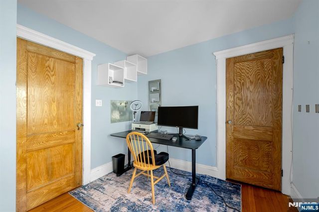95 McKinley Avenue, Hawthorne, NJ 07506