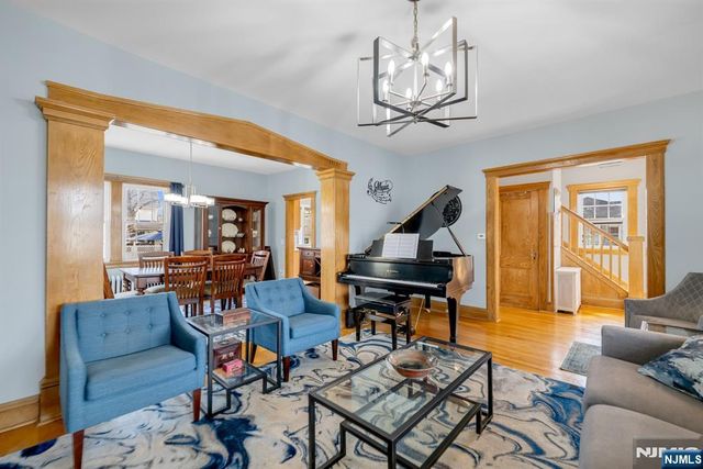 95 McKinley Avenue, Hawthorne, NJ 07506