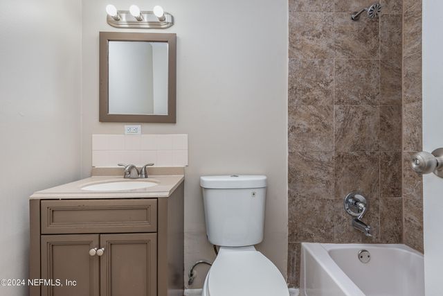 7433 LEROY Drive, Jacksonville, FL 32244