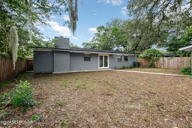 7433 LEROY Drive, Jacksonville, FL 32244