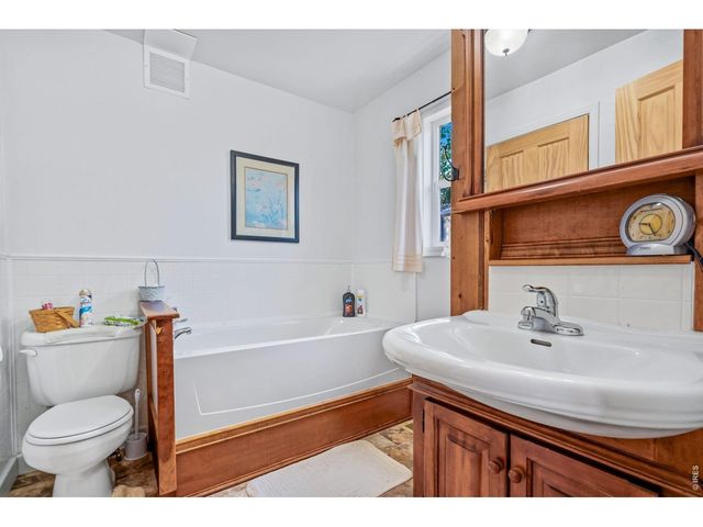 1131 Caroline Ct, Loveland, CO 80537