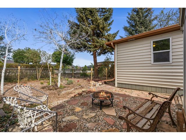 1131 Caroline Ct, Loveland, CO 80537