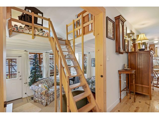 1131 Caroline Ct, Loveland, CO 80537