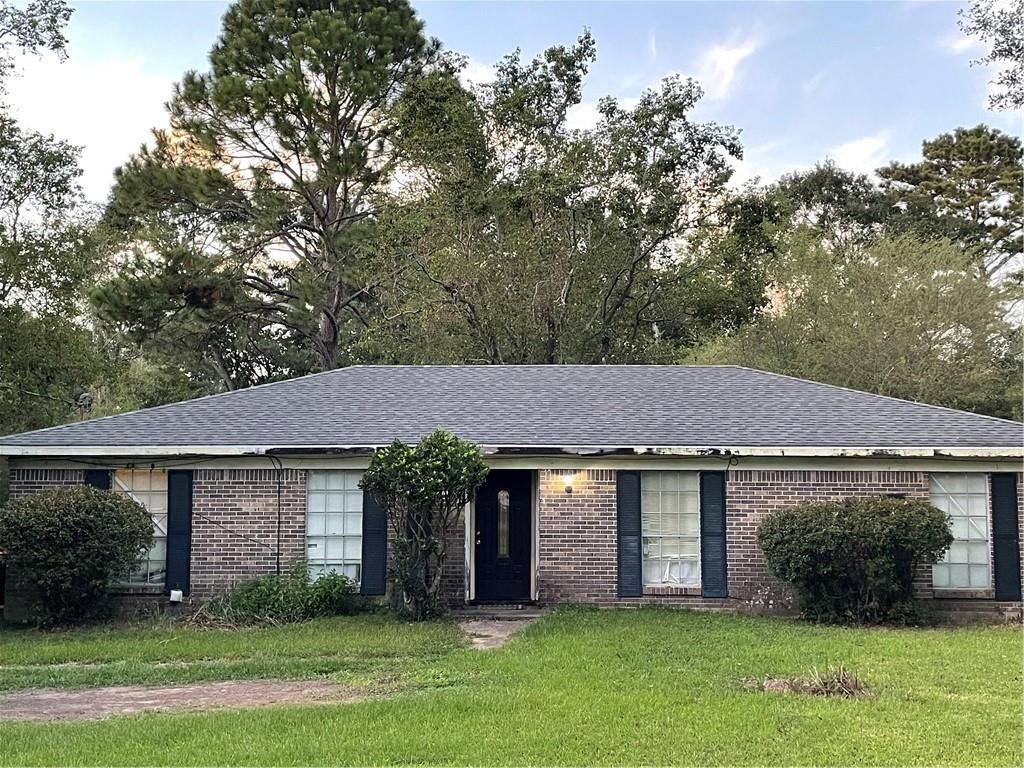 8080 Pueblo Street, Mobile, AL 36619 — exterior
