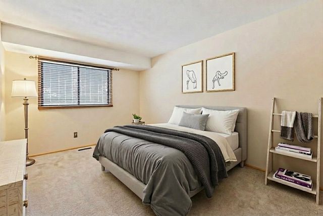 1645 Hickory Hill Drive, Eagan, MN 55122