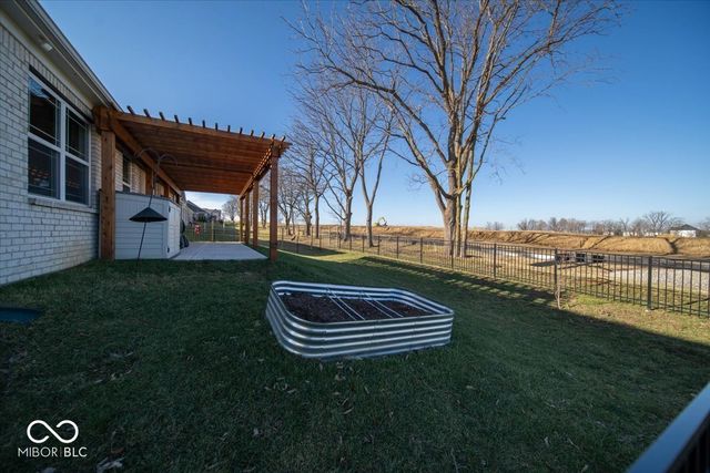 896 Booneway Lane, Bargersville, IN 46106