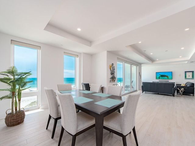 15 AVALON STREET 701, Clearwater Beach, FL 33767