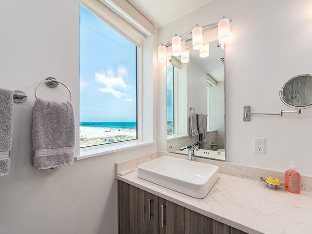 15 AVALON STREET 701, Clearwater Beach, FL 33767