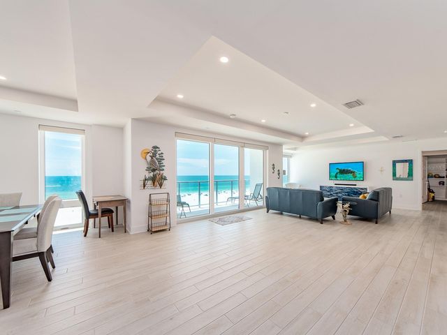 15 AVALON STREET 701, Clearwater Beach, FL 33767