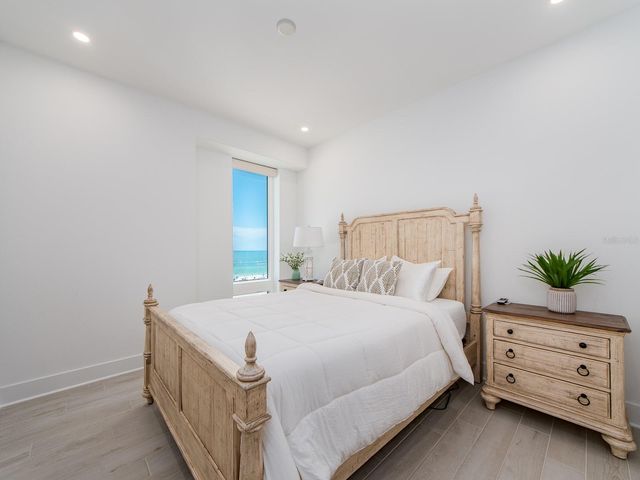15 AVALON STREET 701, Clearwater Beach, FL 33767