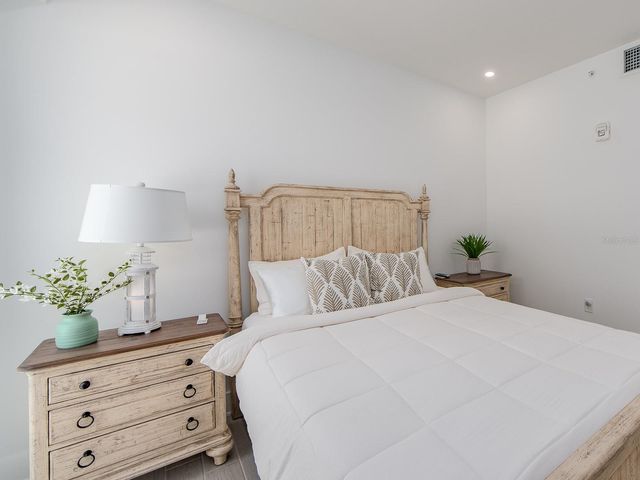 15 AVALON STREET 701, Clearwater Beach, FL 33767