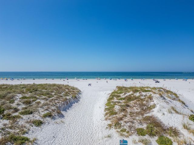 15 AVALON STREET 701, Clearwater Beach, FL 33767