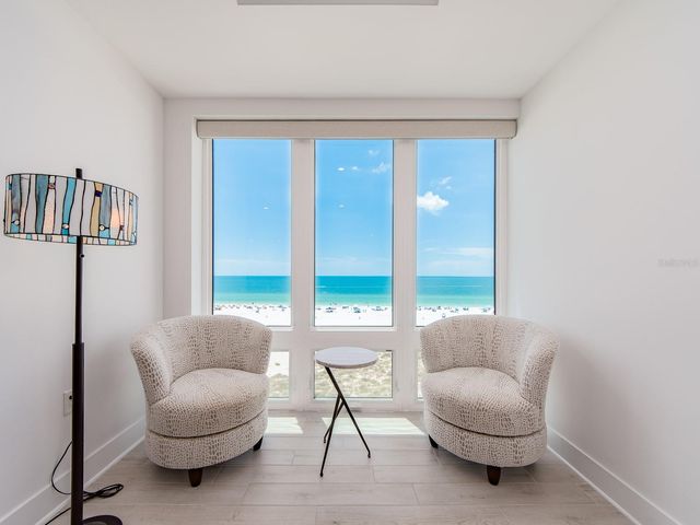 15 AVALON STREET 701, Clearwater Beach, FL 33767