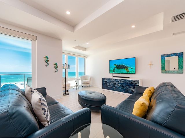 15 AVALON STREET 701, Clearwater Beach, FL 33767