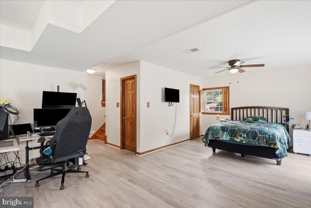 985 S MARSHALL ST, Front Royal, VA 22630