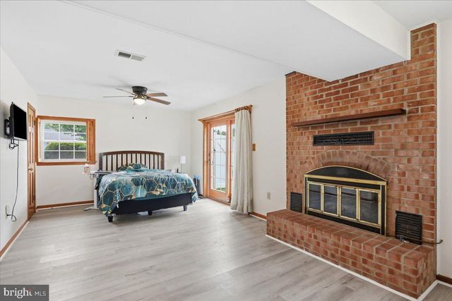 985 S MARSHALL ST, Front Royal, VA 22630