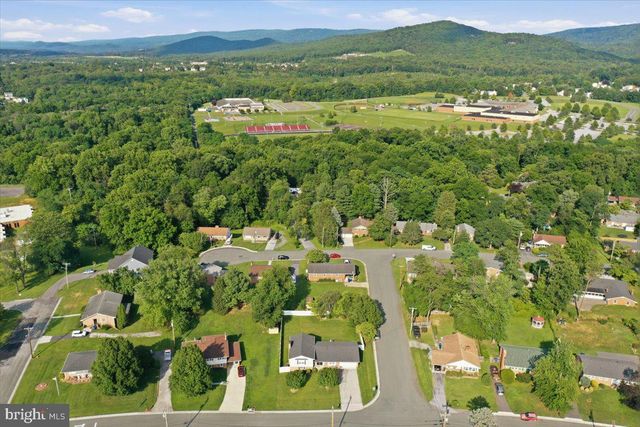 985 S MARSHALL ST, Front Royal, VA 22630