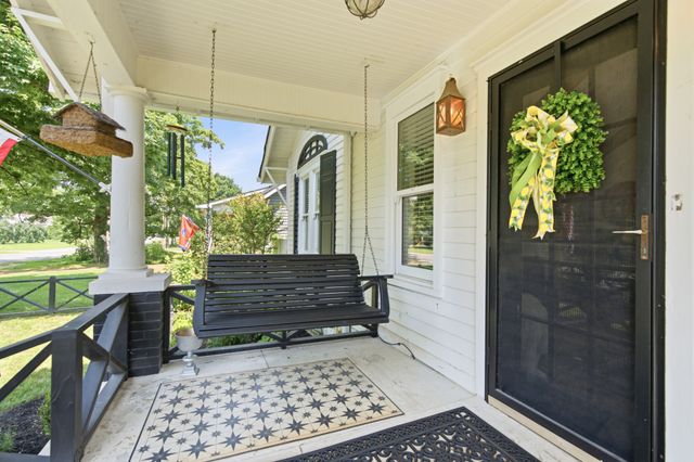121 Battle Ave, Franklin, TN 37064