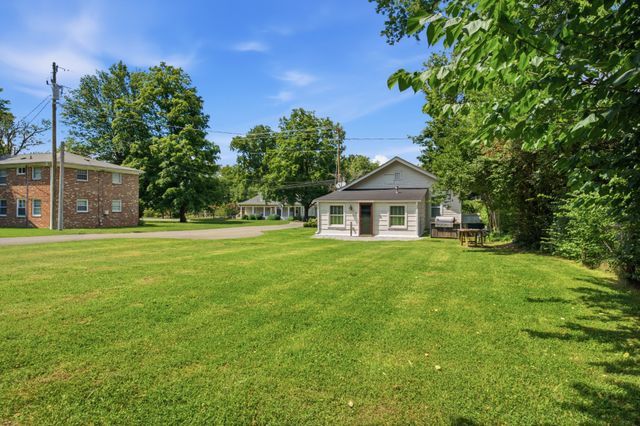 121 Battle Ave, Franklin, TN 37064