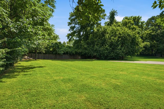121 Battle Ave, Franklin, TN 37064