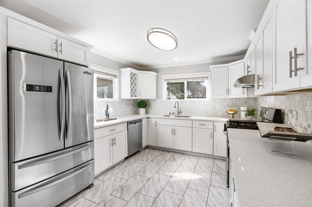 633 633 N P St, Livermore, CA 94551