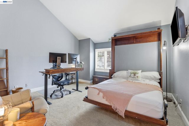 3877 Vine St, Pleasanton, CA 94566