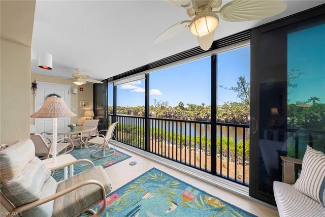 1340 Middle Gulf DR 8A, Sanibel, FL 33957