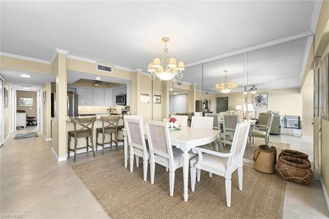 1340 Middle Gulf DR 8A, Sanibel, FL 33957