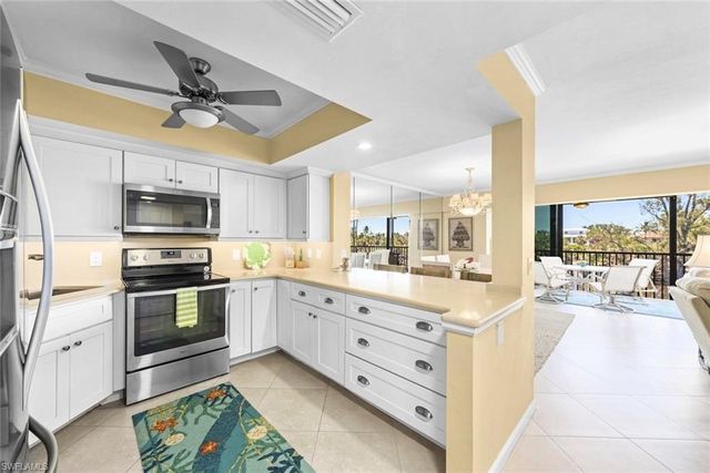 1340 Middle Gulf DR 8A, Sanibel, FL 33957