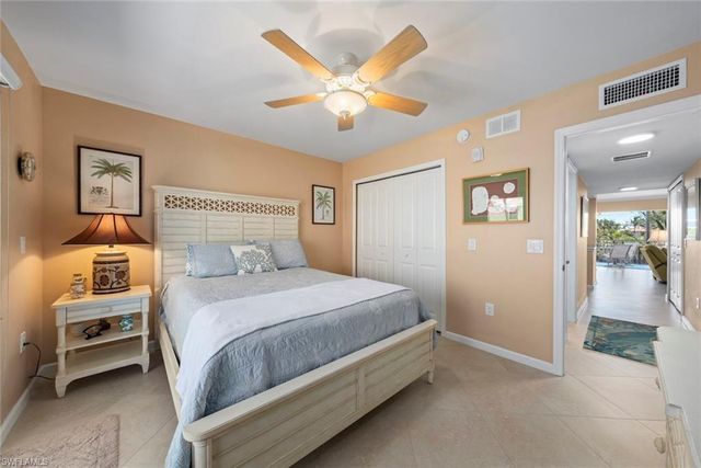 1340 Middle Gulf DR 8A, Sanibel, FL 33957