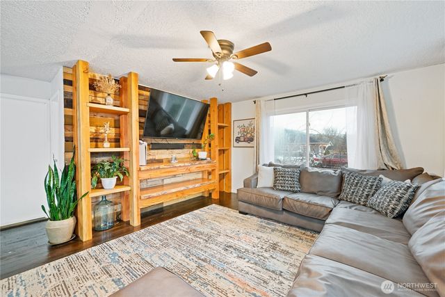 129 Yelton Drive, Longview, WA 98632