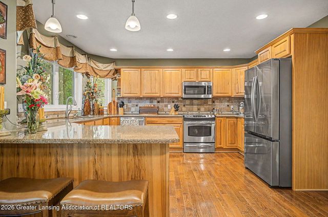 2047 Arbor Meadows Drive, Dewitt, MI 48820