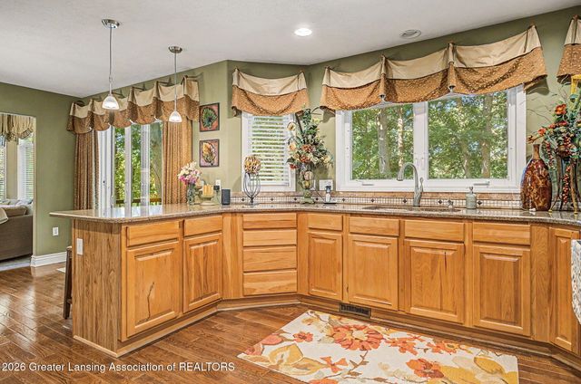 2047 Arbor Meadows Drive, Dewitt, MI 48820