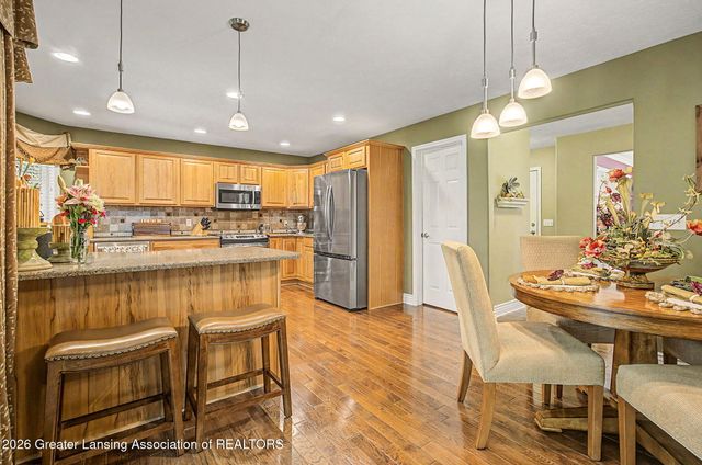 2047 Arbor Meadows Drive, Dewitt, MI 48820