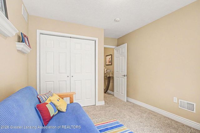 2047 Arbor Meadows Drive, Dewitt, MI 48820